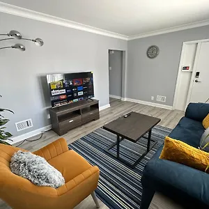 Private - 2 Bedrooms 2 Beds Sleep 4 In Apartment